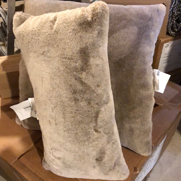 threshold toss pillow